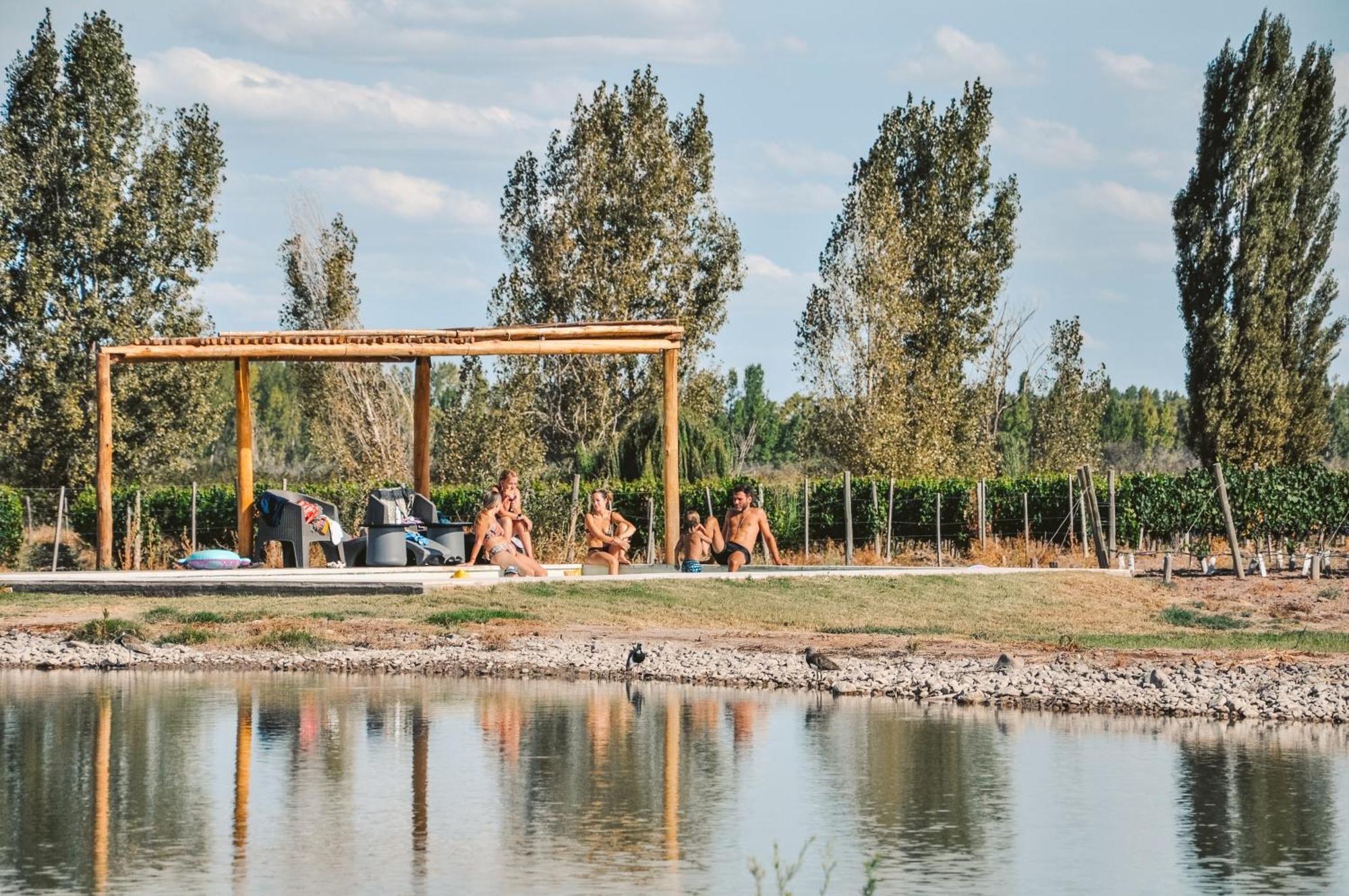 Dobe Lodge Виста-Флорес Экстерьер фото